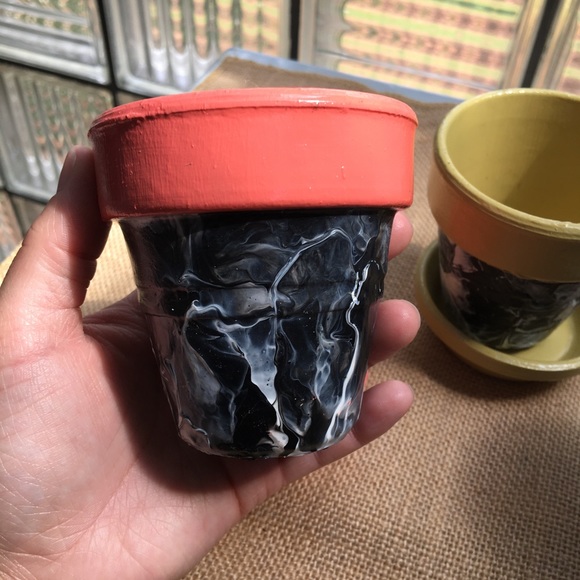 Set of 4 Handmade Terracotta Planters! - Picture 6 of 9